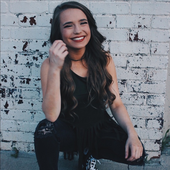 Meet your Posher, Shay - Picture 4 of 4